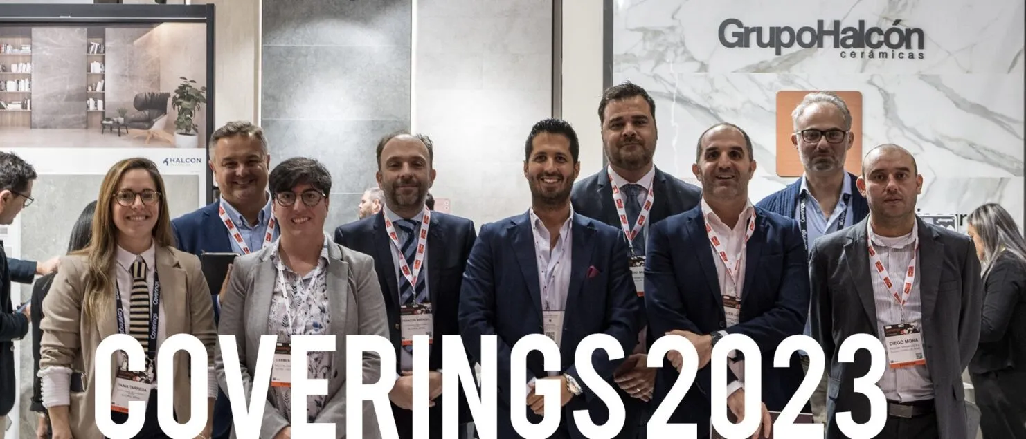equipo cicogres coverings 2023 - Grupo Halcón presenta con éxito sus nuevas colecciones en Coverings